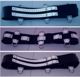 Die Schwarz-weißen 90,0 cm extra breiten 10,0 cm mit 5 D-Ringen 6-O-Ringen BDSM-Taillengurte die echten Lederriemen